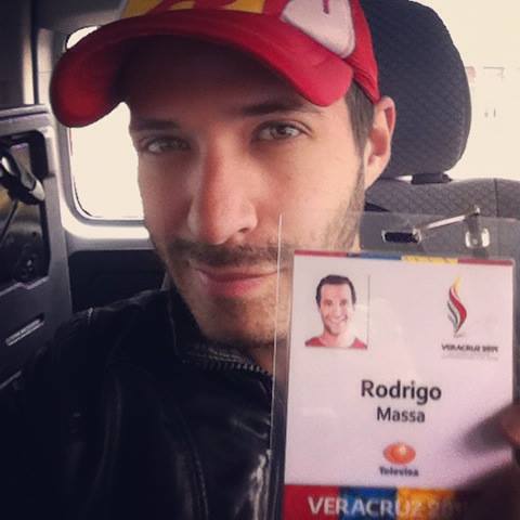 Rodrigo Massa com registro de funcionário da Televisa (Reprodução)