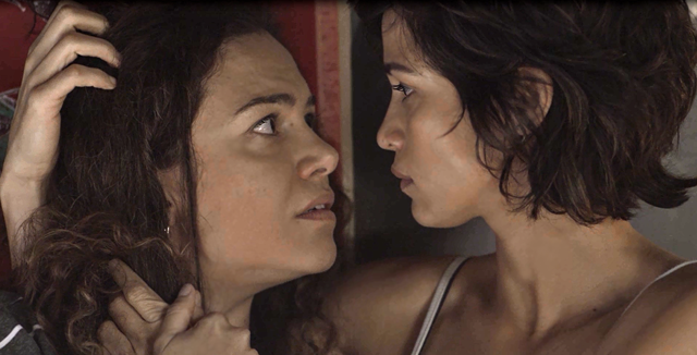 Selma (Carol Fazu) e Maura (Nanda Costa) de Segundo Sol