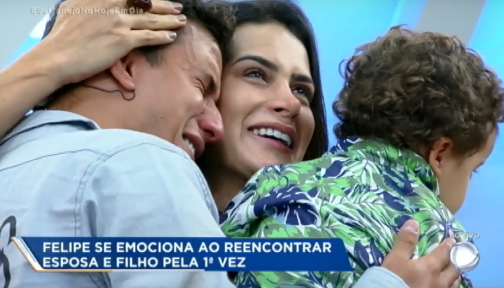 Felipe Sertanejo reencontra a família