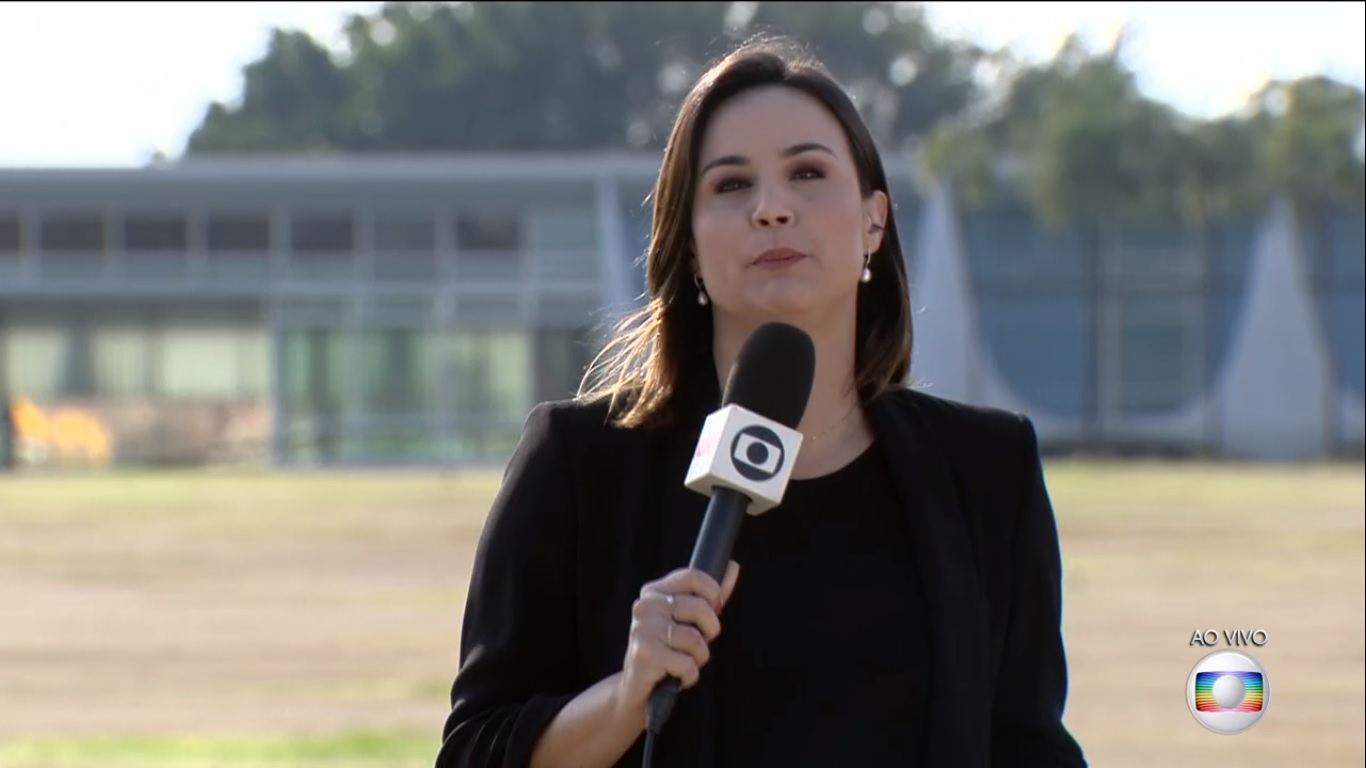 Repórter Flávia Alvarenga no Bom Dia Brasil