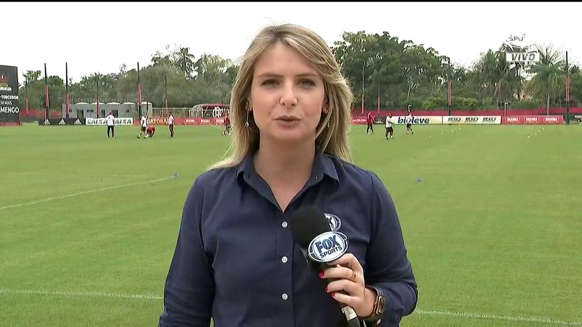 Caroline Patatt no Fox Sports: jornalista deixará a emissora após dois anos e meio no canal (Reprodução/Fox Sports)