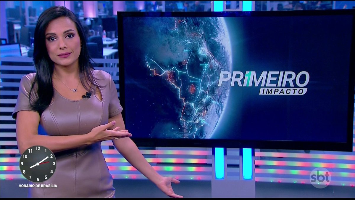 Márcia Dantas no Primeiro Impacto: Silvio Santos efetiva repórter, que vira apresentadora do programa (Reprodução/SBT)
