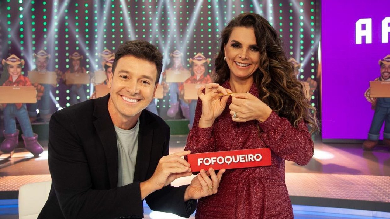 Rodrigo Faro e Luiza Ambiel no Hora do Faro (Edu Moraes / Record TV)