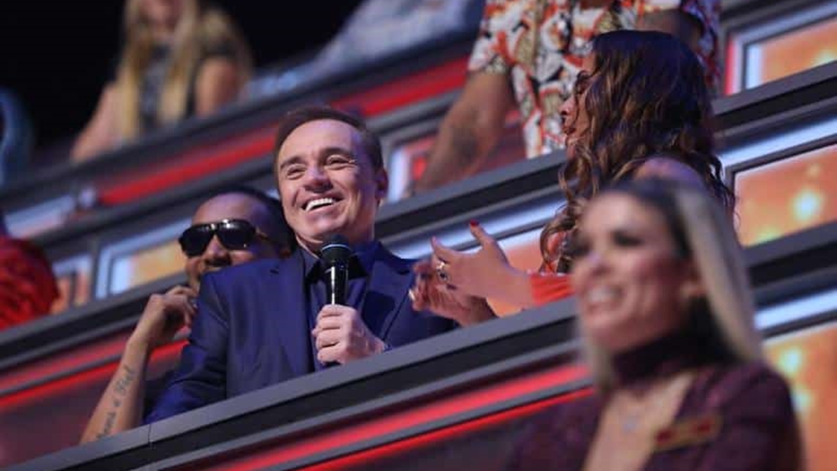 Gugu Liberato apresentou duas temporadas do reality Canta Comigo (Reprodução: Record TV)