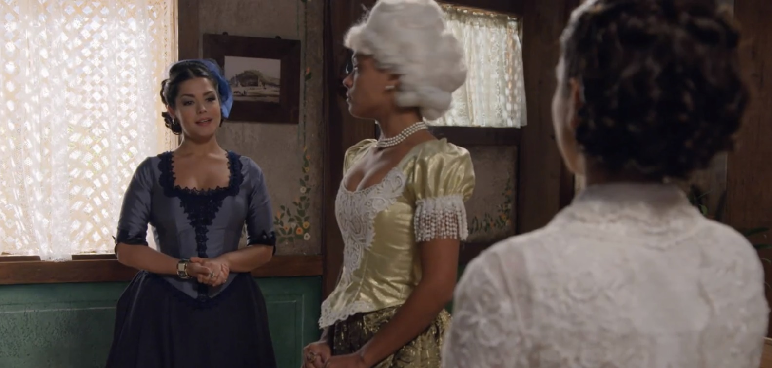 Maria Isabel (Thaís Fersoza), Esméria (Lidi Lisboa) e Teresa (Roberta Gualda) de Escrava Mãe