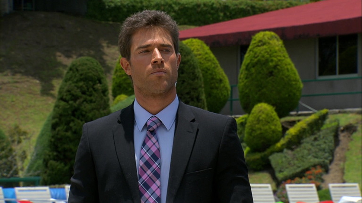 Sebastián Rulli interpreta Gusmão em Amores Verdadeiros (Reprodução: Televisa S.A.)