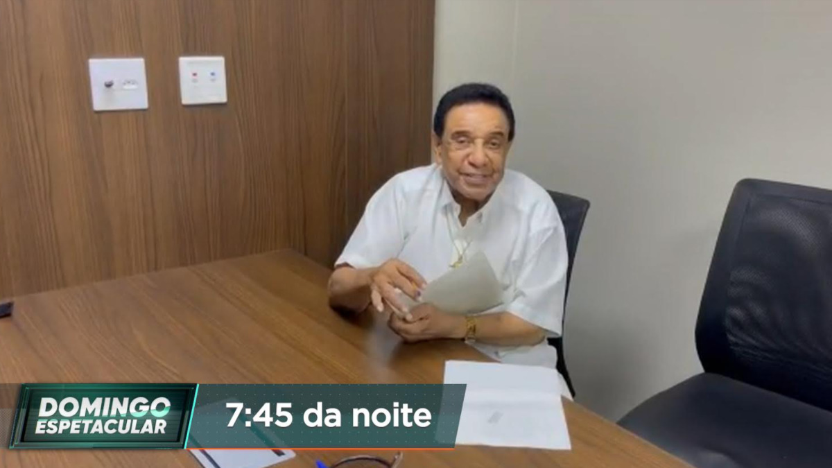 Agnaldo Timóteo em vídeo da assinatura de seu testamento (Divulgação Record TV)