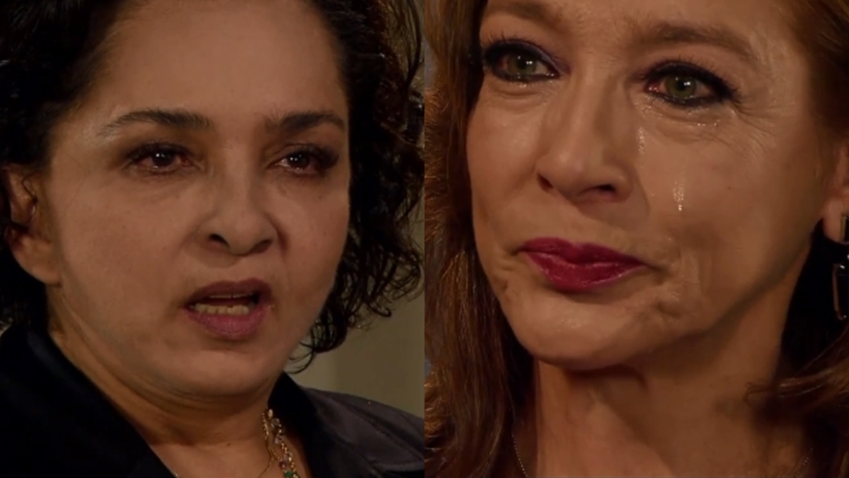 Candelária (Ana Martín) e Paula (Silvia Manríquez) em cena de Amores Verdadeiros (Reprodução: Televisa S.A.)