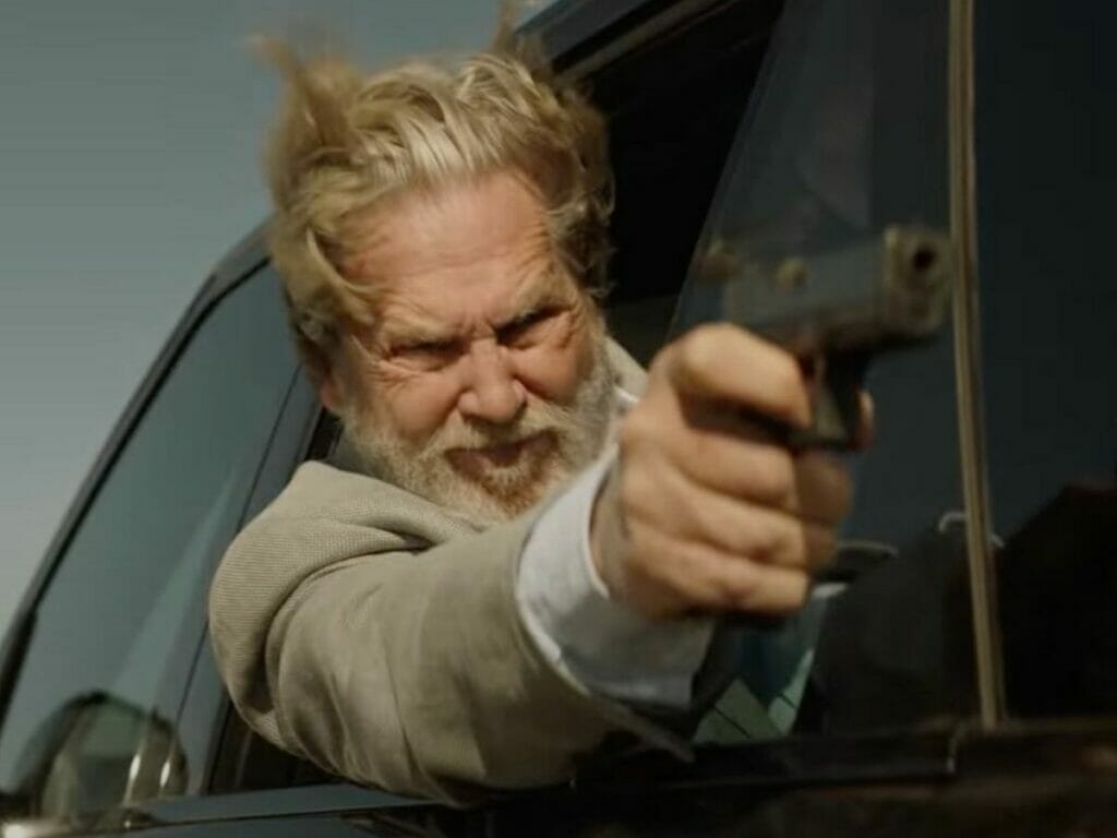 Jeff Bridges em cena de ação na série The Old Mand